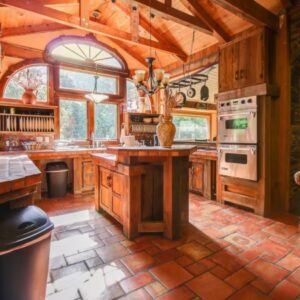 Dark Horse Recording Main Estate House Kitchen